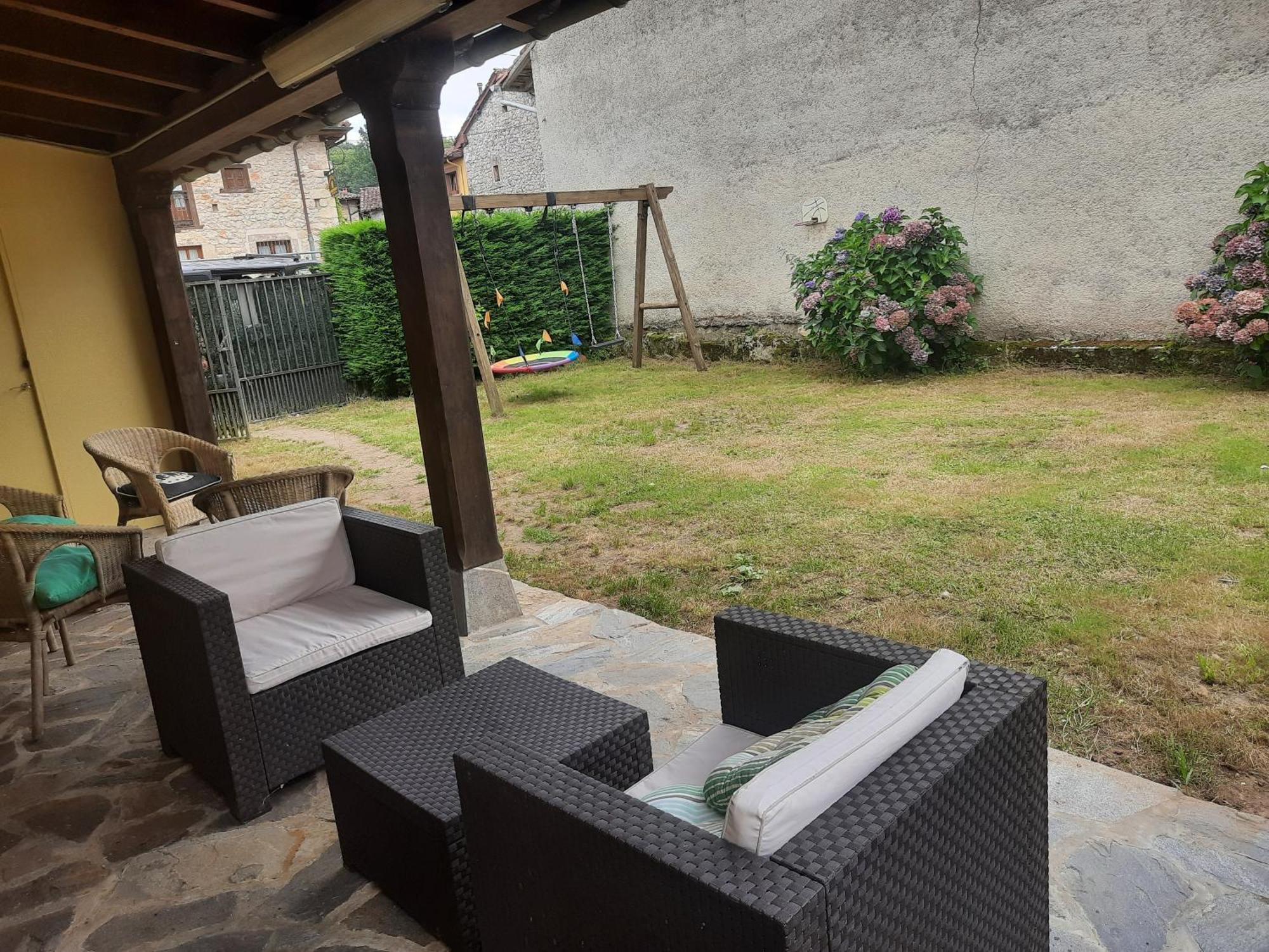 Apartamentos Rurales La Candaliega Onís Eksteriør billede