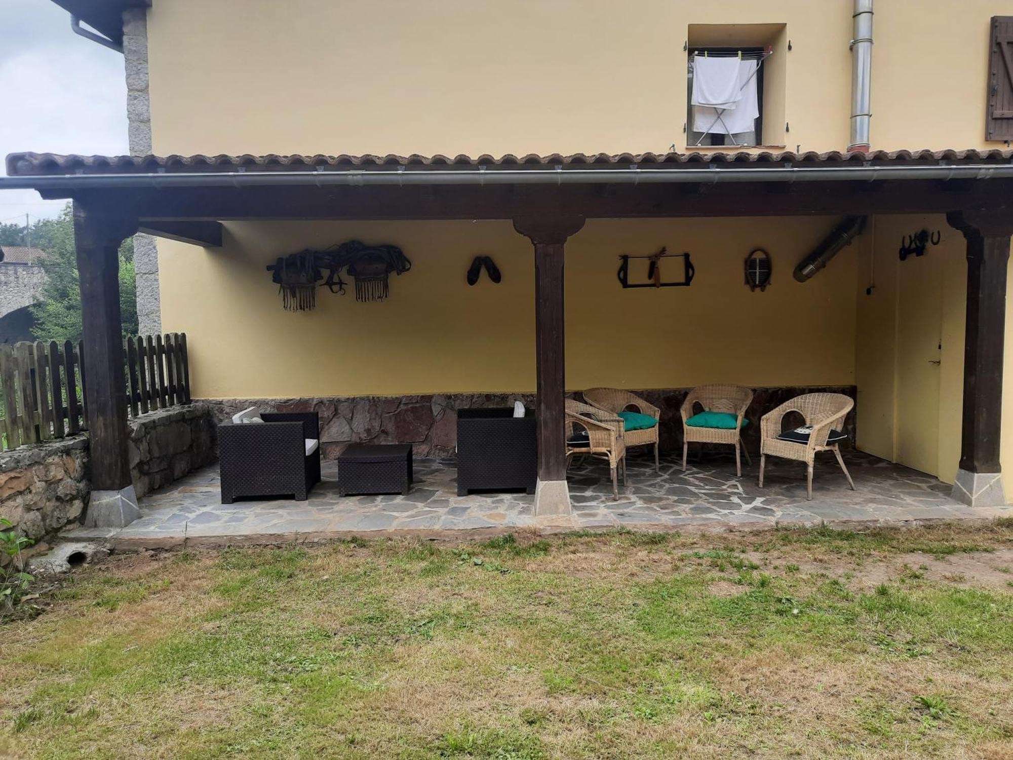 Apartamentos Rurales La Candaliega Onís Eksteriør billede